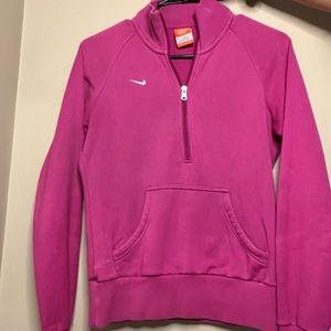 Women’s Nike Pullover
